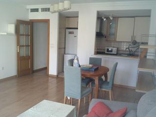 Pis  Cl calderon. Excelente vivienda en pleno centro  a 3 minutos del paseo maríti