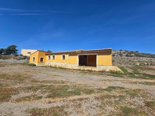 Haus  Via sin nombre s/n. Casa rural con vistas al mar en parcela de 24.000 m cerca de águ