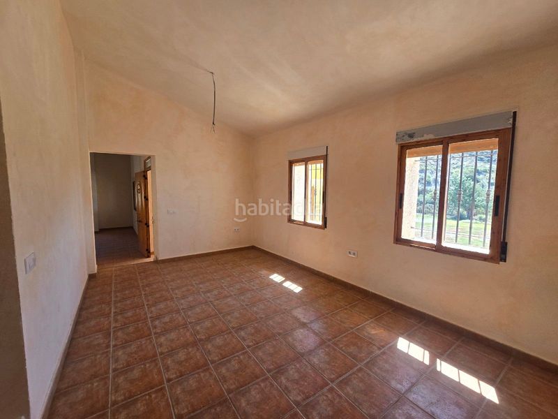 Foto c5b2f1ee-7f95-4fbd-838f-295690f641d4. Casa amb aparcament a Tébar - Los Arejos Águilas