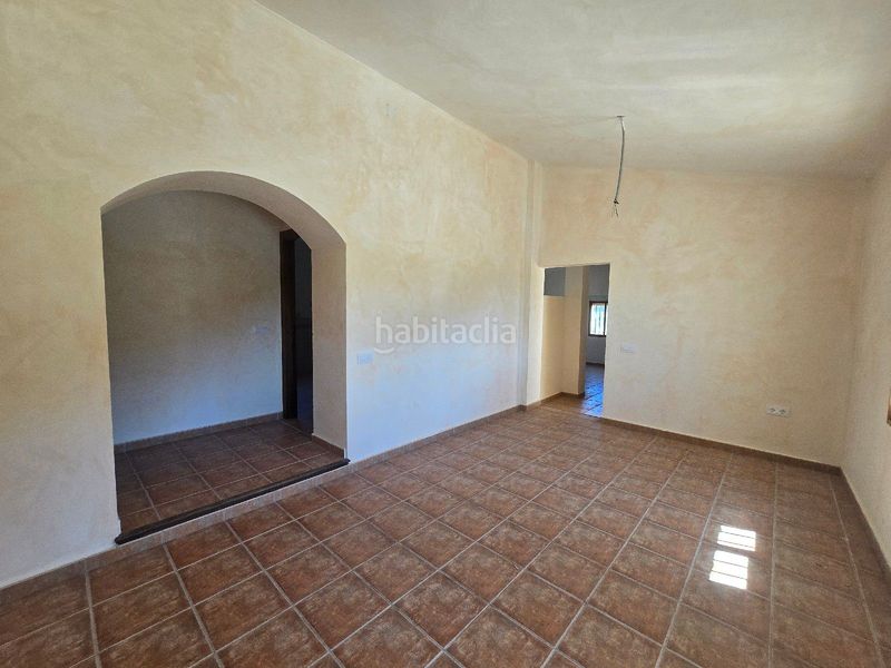 Foto e79a7fea-1547-4e59-b095-80644ca79b8c. Casa amb aparcament a Tébar - Los Arejos Águilas