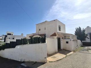 Chalet  Distrito pueblo indalo-ventanicas-el cantal. Villa de 4 dormitorios con piscina privada y vistas al mar a poc