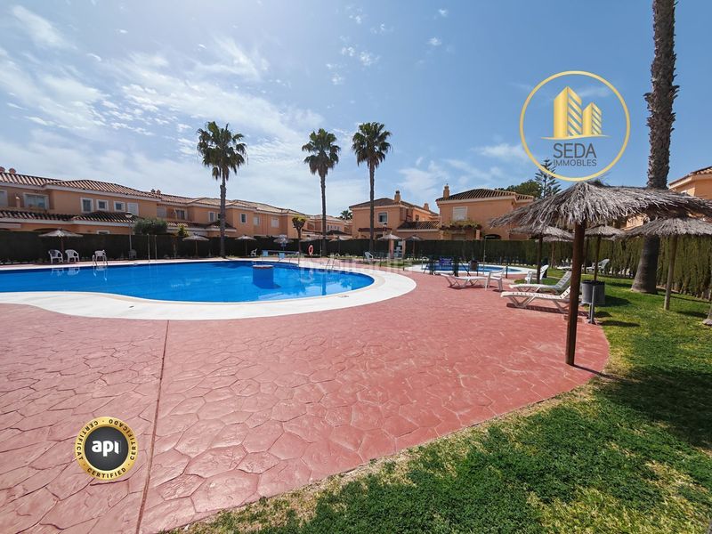 Foto f0014f40-ccde-4af5-9ea5-96f4f1ead0e5. Pis amb aparcament piscina a Las Marinas - Pueblo Laguna Vera