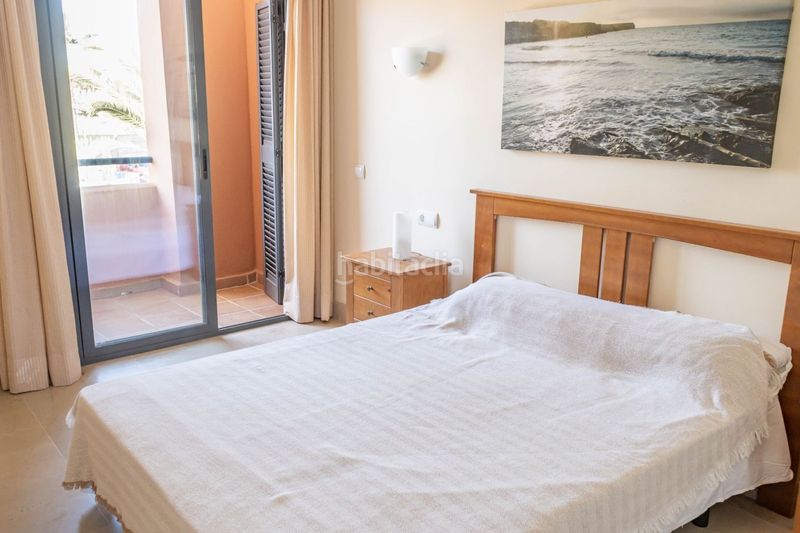 Foto 1c4c130b-c328-4bbb-8e3a-9e52d7ca52f2. Pis amb aparcament piscina a puerto Vera Vera