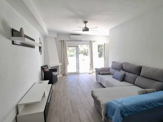 Appartamento  Distrito pueblo indalo-ventanicas-el cantal. Encantador apartamento en planta baja con terraza y vistas a la