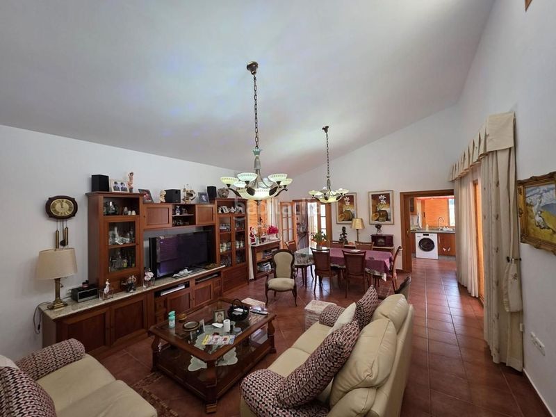 Foto f2d20295-3fe0-4237-975f-a9d68a3f1826. Casa amb aparcament piscina a Vera ciudad Vera