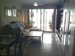 Flat  Tenis s/n. Espectacular apartamento con gran terraza junto al mar y puerto