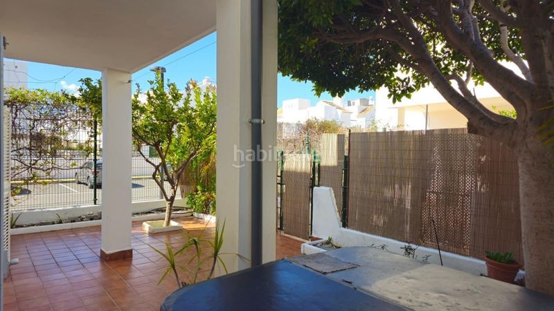 Foto 5718e0e3-6608-47ff-8829-7a1722e7a1aa. Pis amb aparcament piscina a Las Marinas - Pueblo Laguna Vera