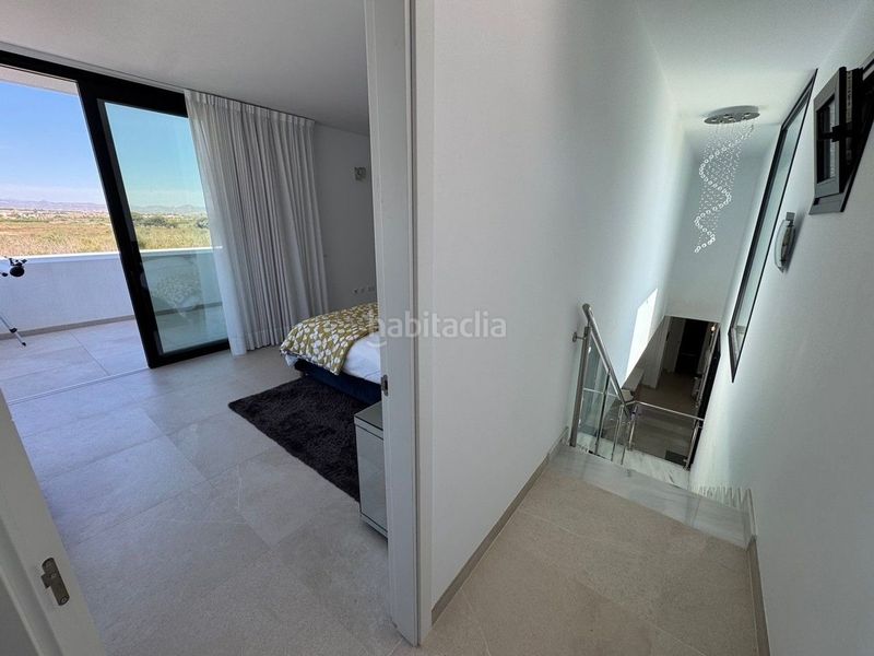 Foto b0e1308d-9203-4a15-ae17-390ac078e799. Xalet amb aparcament piscina a puerto Vera Vera