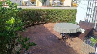 Pis  Avenida la giralda 2. Apartamento en planta baja con amplia terraza y piscinas en vera