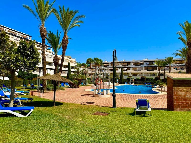 Foto f674bdc6-65e9-45e7-87cc-e5a6de26f6ac. Pis amb aparcament piscina a Mojácar playa - las ventanicas - la paratá Mojácar