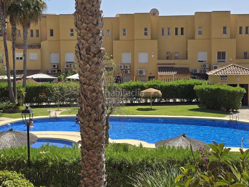 Foto 4d8ac635-ed80-4a38-b575-816174d570f7. Pis amb aparcament piscina a puerto Vera Vera