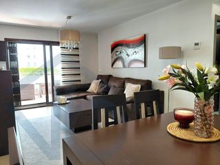 Pis  Calle lisboa, 2. Elegante apartamento en planta baja a 150 metros del mar en san