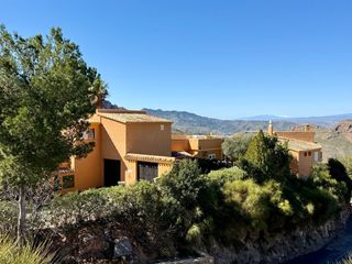 Maison  Avenida de sopalmo. Exclusiva villa con encanto andalusí, casa de invitados y piscin