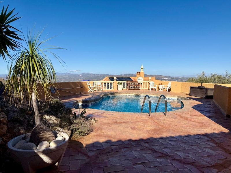 Foto 03bdc370-85f1-42dc-9353-4902d83e134d. Casa amb aparcament piscina a Turre