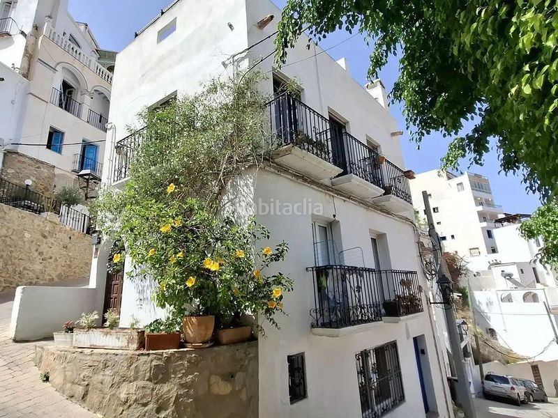 Foto be203a50-1a10-4808-806e-140192ff4860. Casa amb aparcament a Mojácar pueblo Mojácar