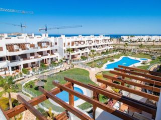 Appartamento  Avenida de españa, 2. Ático prácticamente nuevo con solárium privado de 49 m y vistas