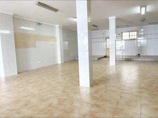Lloguer Local Comercial a Humilladero. Alquiler local de local comercial en el centro de la localidad d
