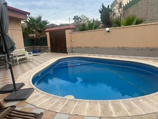 Chalet  N/a. Exclusivo chalet unifamiliar en venta en águilas