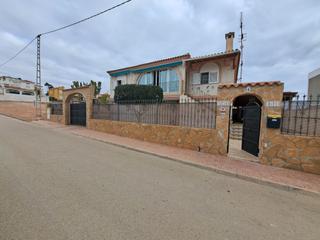 Xalet a Las Majadas-Las Molinetas-Labradorcico. Chalet independiente en calabardina en zona tranquila,águilas.