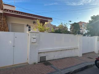 Reihenhaus  Paseo de los rosales. Chaler pareado en paseo de los rosales