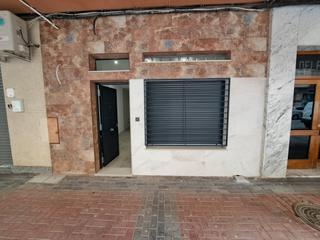 Piano terra in Calle carlos marín menú 4. Planta baja recien reformada en en el centro,águilas.