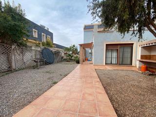 Casa adossada a Urbanización los geraneos 20. Chalet en urbanizacion los geraneos