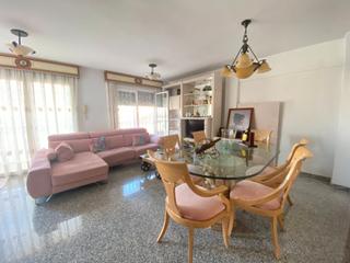Casa aparellada a Calle pizarro 9. Duplex en venta