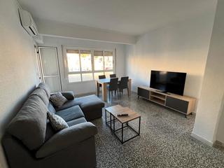 Pis a Avenida juan carlos i 88. Piso en venta en el centro de águilas