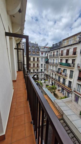 Foto 6d4e61c1-d0cd-4fec-a69b-9fd11df56d55. Miete etagenwohnung mit heizung in Parte Vieja Donostia - San Sebastián