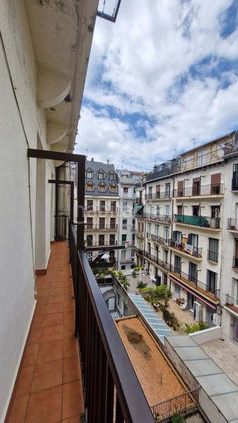 Foto 75e4207e-2779-4a6c-9230-b75802dc98e3. Miete etagenwohnung mit heizung in Parte Vieja Donostia - San Sebastián
