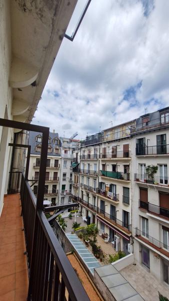 Foto f219c08c-0a78-40c0-89db-bd8bce004d2f. Miete etagenwohnung mit heizung in Parte Vieja Donostia - San Sebastián