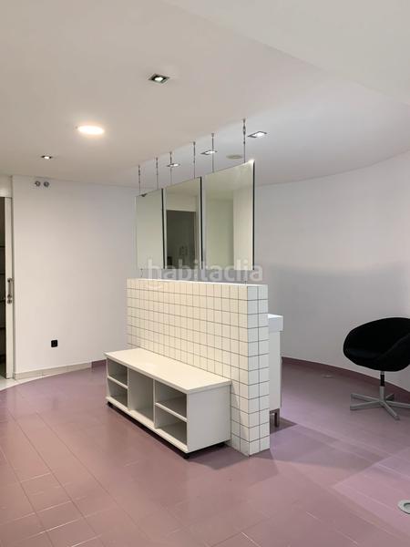 Foto c8a81350-2aed-4a06-8f59-ba7cd7c29b9f. Local comercial local en venda! gran oportunitat! en Manresa