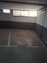 Alquiler Parking coche  Carrer de sant salvador. Plaça de pàrquing cèntrica