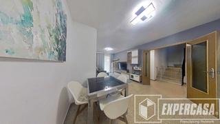 Zweistöckige Wohnung in Zona Campus Universitario