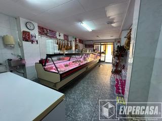 Local Comercial a Zona Cantereria