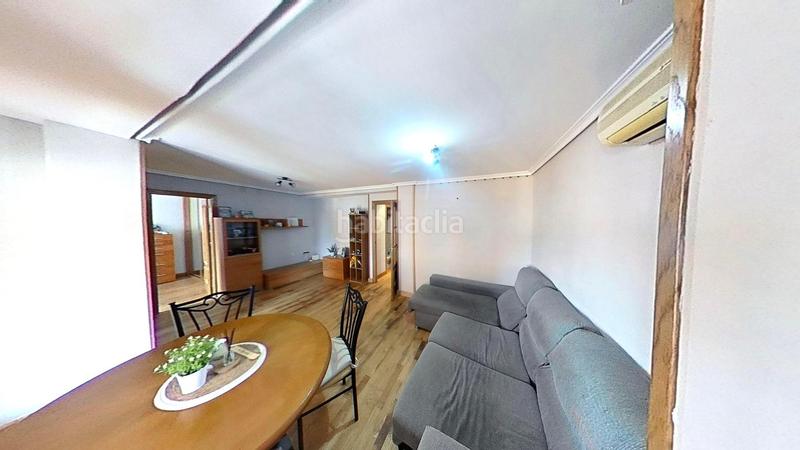Foto a2f24c44-c877-4677-8e85-ad2bb6c2e2a1. Appartement dans Benimàmet Valencia
