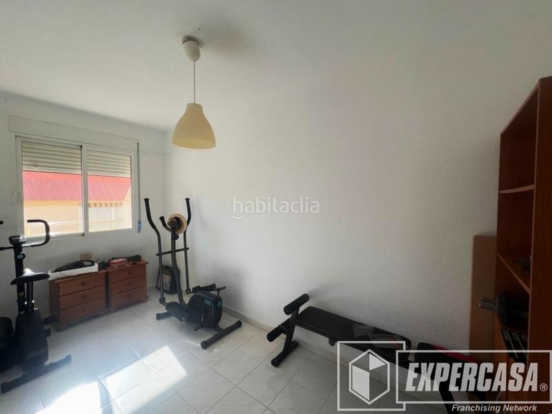 Foto 7175ea1b-03d8-4274-b8b5-ac23f9842063. Appartamento con parcheggio piscina in El Perellonet Valencia