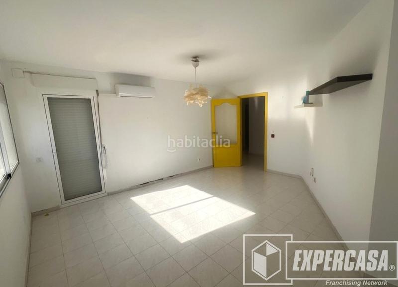 Foto 48e326a5-18eb-4b8c-9ec1-e26c97a63f04. Appartement avec parking piscine dans El Perellonet Valencia