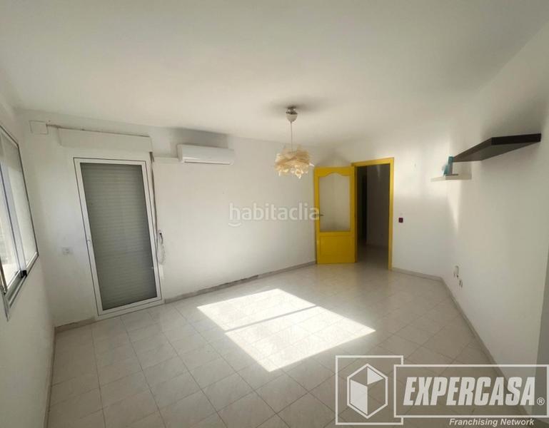 Foto 31183e9b-cd48-4455-ab10-564baf2ce571. Etagenwohnung mit parking pool in El Perellonet Valencia