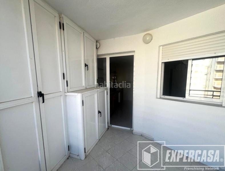 Foto 335738c1-f4ed-4d49-a553-fc1e7c293ac9. Etagenwohnung mit parking pool in El Perellonet Valencia