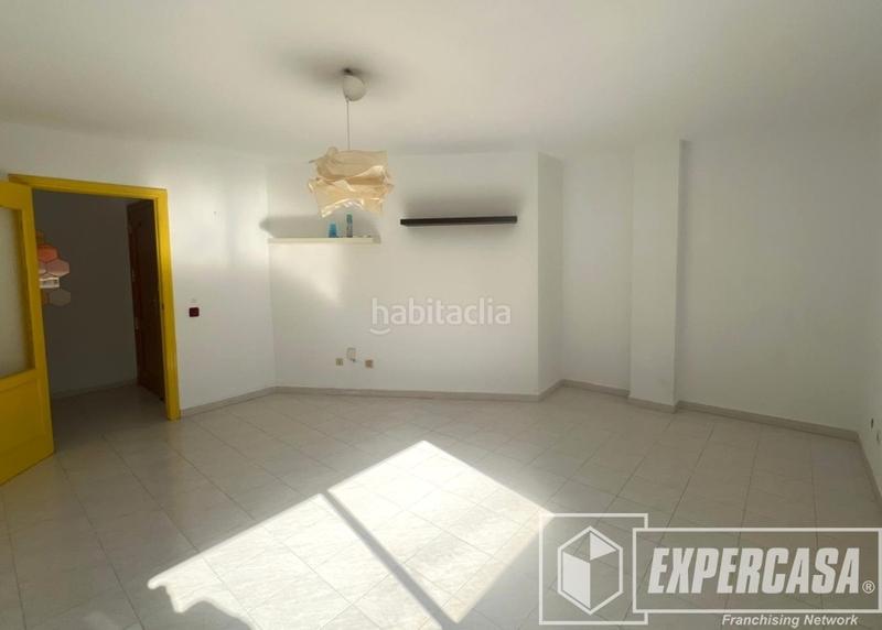 Foto d7ac89b1-91c4-4e36-9515-409712420f88. Piso en El Perellonet Valencia