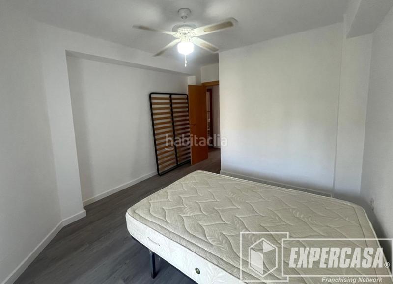 Foto 180a052f-6b33-4f8d-b470-712936e1e6d0. Rent flat with heating in La Llum Valencia