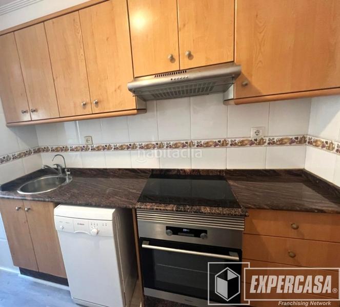 Foto d5efc9a1-7f7d-48d9-89f1-037fd8a54845. Alquiler piso en La Llum Valencia