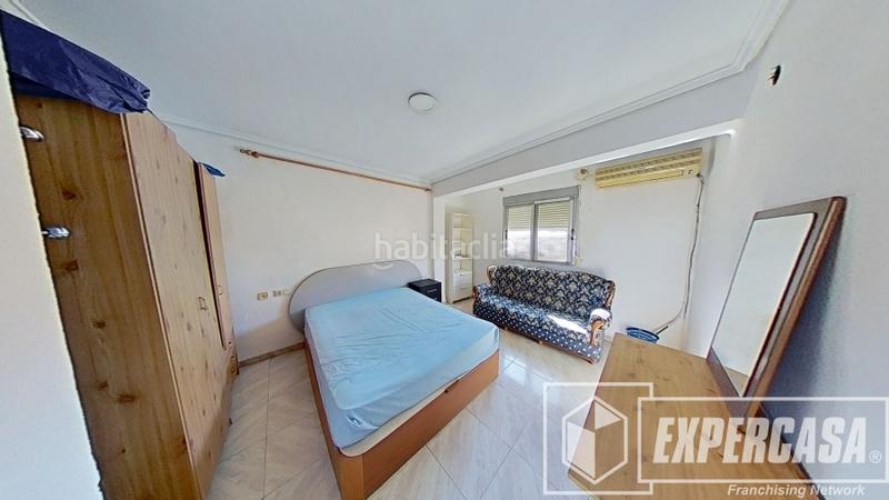 Foto e734d870-8d34-49ed-be97-dc8554dd33b4. Pis a Albal