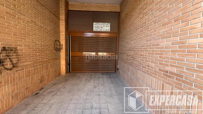 Foto ad1aa4ef-52dd-43f7-b2c5-c0c59a978c5c. Parking coche en calle san vicente martir 377 en Camí Reial Valencia