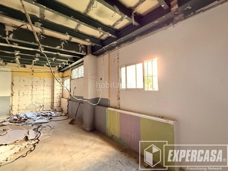 Foto a9afa7d3-56c6-42a7-90b1-5e7708647987. Local comercial a Sant Marcel·lí Valencia