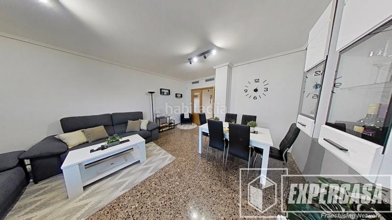 Foto 0751c844-b40d-42f3-b870-c17c016d68f4. Alquiler piso en Albal