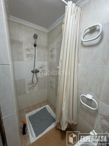 Foto f74dc2fb-6bd2-4e16-8980-b19e2cde279e. Xalet a Les Palmeres Sueca
