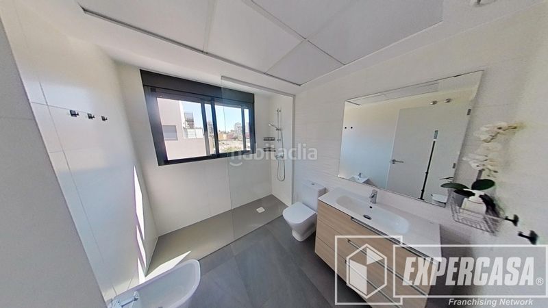 Foto 4c343944-cb43-4990-9ac3-54865d04b369. Casa amb aparcament a Platja de la Pobla de Farnals Pobla de Farnals (la)
