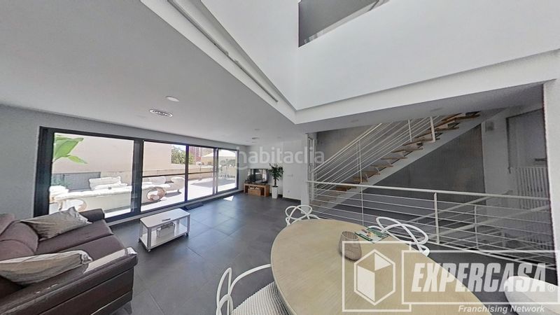 Foto a8683212-3a0b-4f6b-b29e-b17254a50810. Casa amb aparcament a Platja de la Pobla de Farnals Pobla de Farnals (la)
